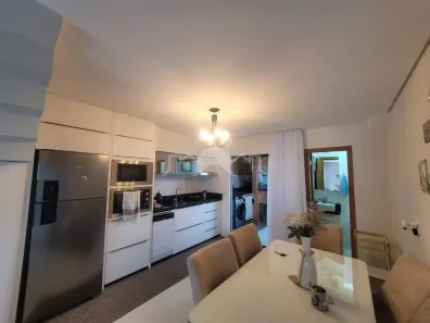 Sobrado com 3 Quartos à venda, 89m² no São Marcos, Joinville