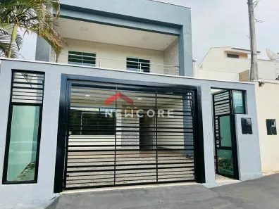 Sobrado com 3 Quartos à venda, 202m² no Jardim Império do Sol, Maringá