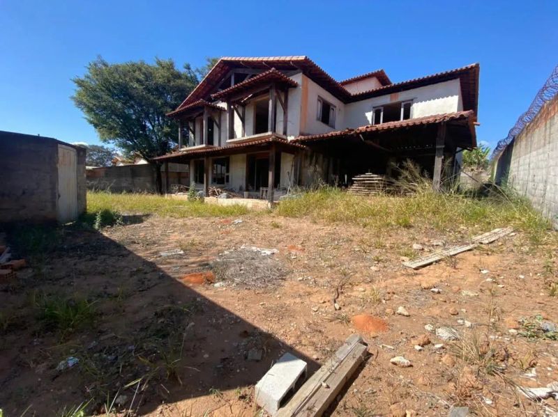 Casa com 4 quartos — Trevo, Belo Horizonte