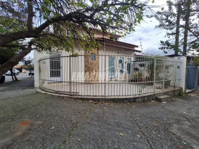 Casa com 3 Quartos para alugar, 180m² no Jardim São Guilherme, Sorocaba