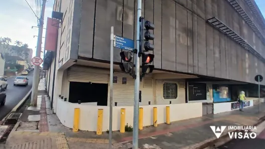 Sala Comercial para alugar, 215m² no Centro, Uberaba