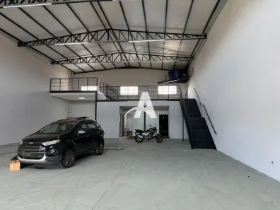 Ponto Comercial para alugar, 360m² no Novo Mundo, Uberlândia