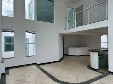 Prédio Comercial com 7 Quartos para alugar, 600m² no Goiânia 2, Goiânia