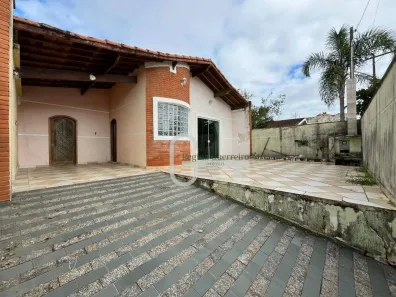 Casa com 3 Quartos à venda, 140m² no Balneário Stella Maris, Peruíbe
