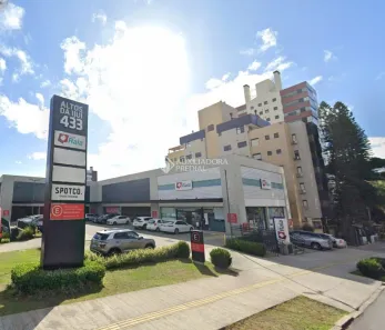 Ponto Comercial para alugar, 750m² no Petrópolis, Porto Alegre