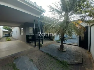 Casa com 3 Quartos à venda, 280m² no Nossa Senhora Aparecida, Uberlândia