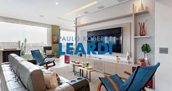 Apartamento com 3 Quartos à venda, 198m² no Vila Ipojuca, São Paulo