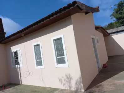 Casa com 2 Quartos para alugar, 60m² no Brasil Novo, Presidente Prudente