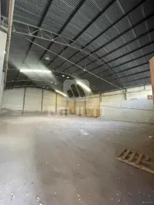 Casa com 1 Quarto para alugar, 813m² no Tibery, Uberlândia
