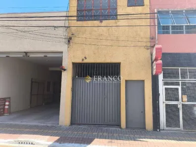 Sobrado com 5 Quartos para alugar, 280m² no Centro, Taubaté