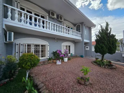 Sobrado com 4 Quartos à venda, 293m² no Jardim Itu, Porto Alegre