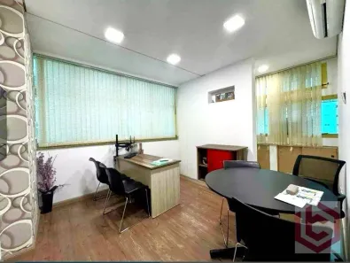 Sala Comercial à venda, 48m² no Gonzaga, Santos
