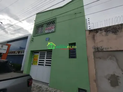 Casa com 2 Quartos para alugar, 180m² no Centro, Teresina