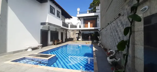 Sobrado com 5 Quartos à venda, 380m² no Jardim Peri Peri, São Paulo