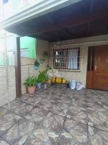 Casa com 3 Quartos à venda, 170m² no Guajuviras, Canoas