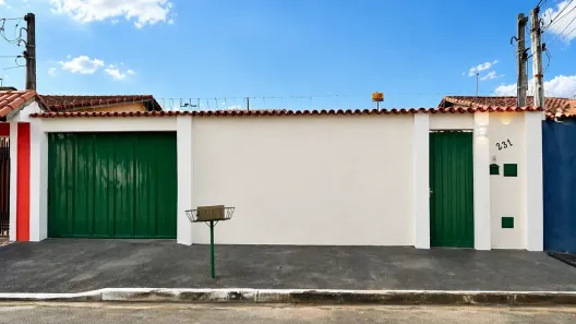 Casa com 2 Quartos à venda, 120m² no Olaria, Lorena