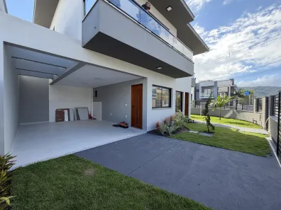 Sobrado com 3 Quartos à venda, 120m² no Potecas, São José