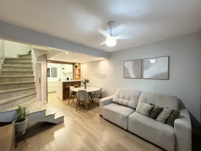 Casa de Condomínio com 2 Quartos à venda, 103m² no Rio Branco, Canoas