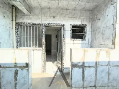 Casa com 1 Quarto para alugar, 28m² no Parque Guarani, São Paulo