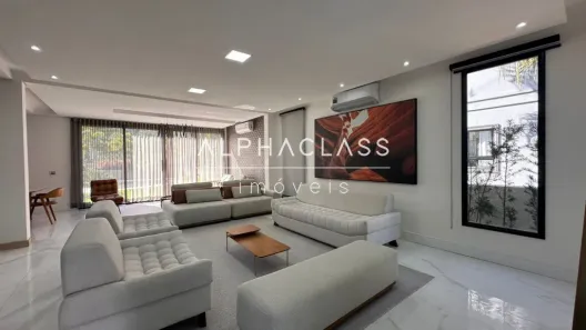 Casa de Condomínio com 5 Quartos para venda ou aluguel, 750m² no Tamboré, Santana de Parnaíba