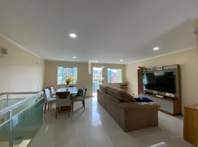 Casa de Condomínio com 3 Quartos à venda, 230m² no Taquara, Rio de Janeiro
