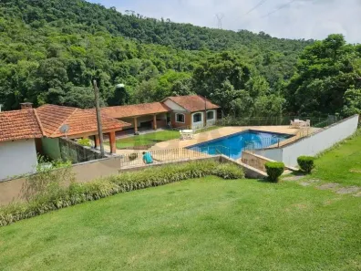 Fazenda/Sítio com 6 Quartos à venda, 1000m² no Bairro do Cambará, São Roque