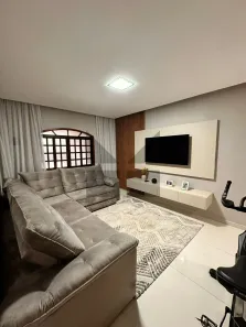 Casa com 3 Quartos à venda, 200m² no Parque Alexandre, Cotia