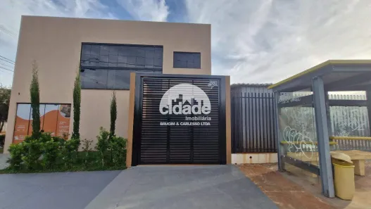 Casa com 2 Quartos para alugar, 60m² no Universitário, Cascavel