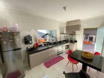 Casa com 3 Quartos à venda, 80m² no Shopping Park, Uberlândia