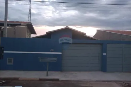 Casa com 3 Quartos para alugar, 250m² no Núcleo Residencial Jardim Cosmopolita, Cosmópolis