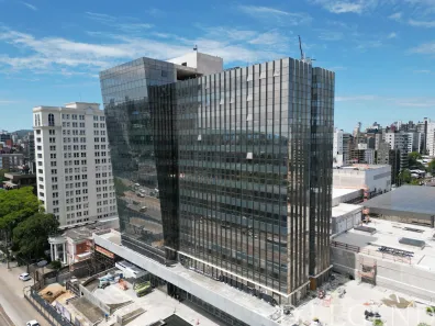 Sala Comercial para venda ou aluguel, 116m² no Auxiliadora, Porto Alegre