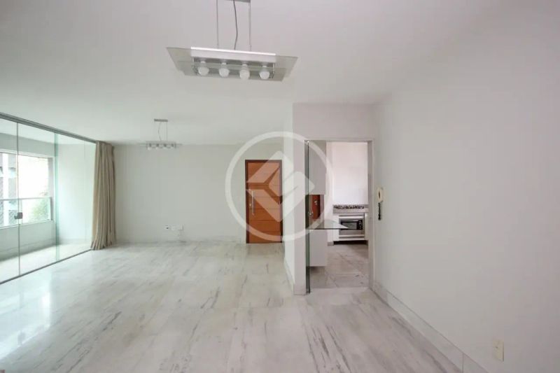 Apartamento com 4 quartos — Santo Antônio, Belo Horizonte