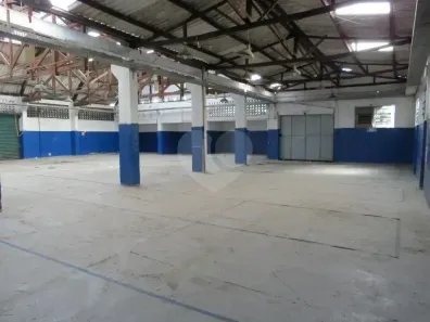 Galpão/Depósito/Armazém à venda, 4886m² no Centro, Diadema
