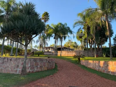 Casa de Condomínio com 4 Quartos à venda, 830m² no Centro, Itirapina