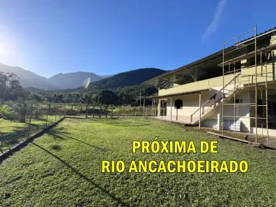 Fazenda/Sítio com 3 Quartos à venda, 1200m² no , Cachoeiras de Macacu