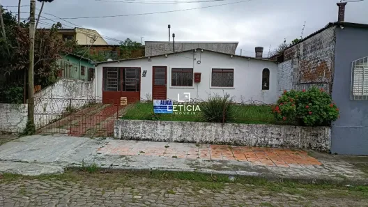 Casa com 2 Quartos para alugar, 50m² no Tancredo Neves, Santa Maria