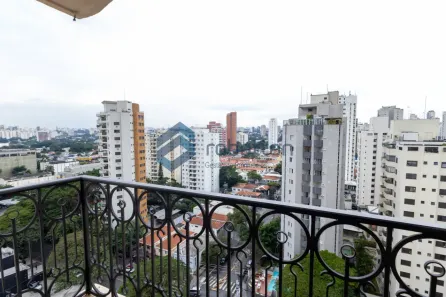 Apartamento com 3 Quartos para venda ou aluguel, 120m² no Campo Belo, São Paulo
