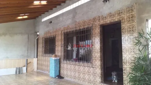 Casa com 3 Quartos à venda, 196m² no Vila Maria Tereza, Guarulhos