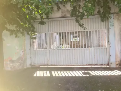 Lote/Terreno à venda, 110m² no Santa Mônica, Uberlândia