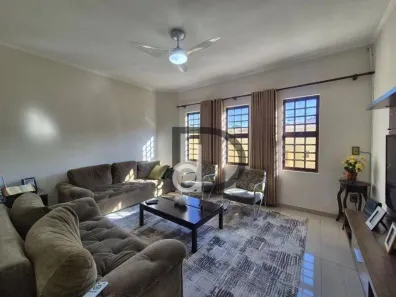 Casa com 4 Quartos à venda, 182m² no Vila Genoveva, Valinhos