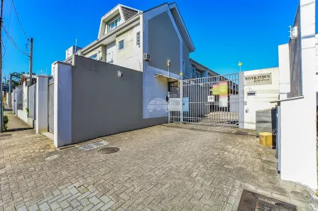 Sobrado com 3 Quartos à venda, 100m² no Uberaba, Curitiba