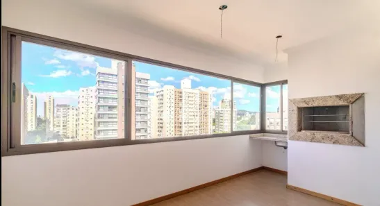 Apartamento com 2 Quartos à venda, 72m² no Passo da Areia, Porto Alegre