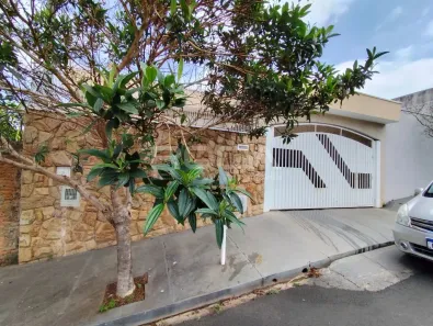 Casa com 3 Quartos à venda, 142m² no Jardim Brasil, São Carlos