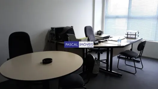 Sala Comercial à venda, 30m² no Santo Amaro, São Paulo