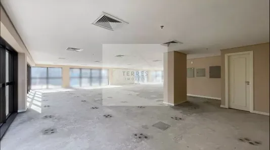 Sala Comercial à venda, 238m² no Rio Branco, Porto Alegre
