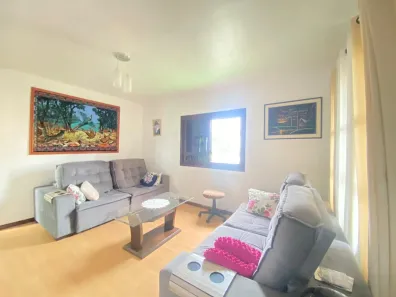 Casa com 3 Quartos à venda, 215m² no Sarandi, Porto Alegre