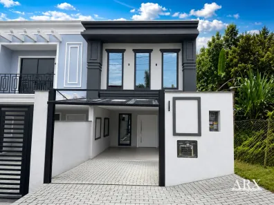 Sobrado com 3 Quartos à venda, 216m² no Ponta Aguda, Blumenau