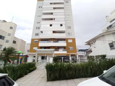 Apartamento com 3 Quartos para alugar, 80m² no Pagani, Palhoça