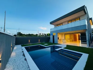 Casa com 4 Quartos à venda, 239m² no Cidade Alpha, Eusébio