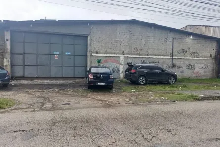 Galpão/Depósito/Armazém à venda, 1800m² no Benfica, Rio de Janeiro